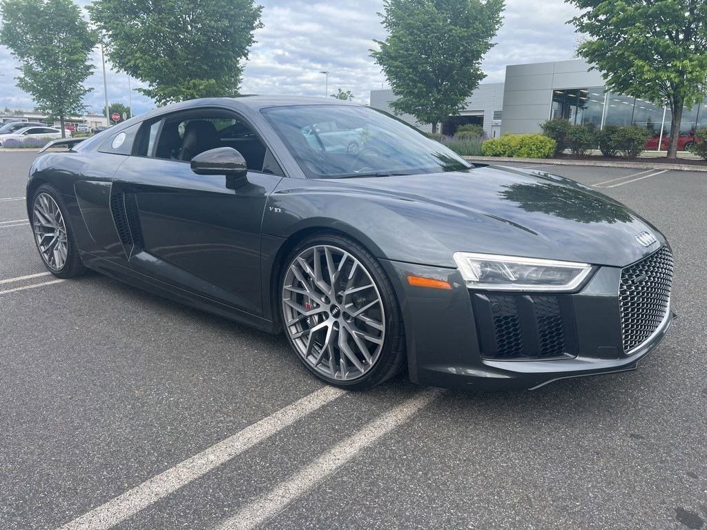 Used 2017 Audi R8 V10 plus AWD/4WD image 3