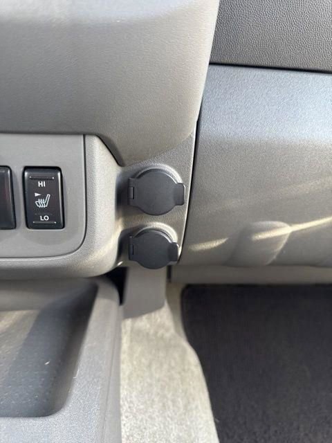 Used 2014 Nissan Frontier SV w/ SV Value Truck Package image 32