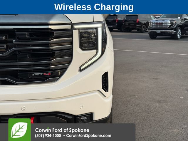 Used 2022 GMC Sierra 1500 AT4 w/ Technology Package AWD/4WD image 8