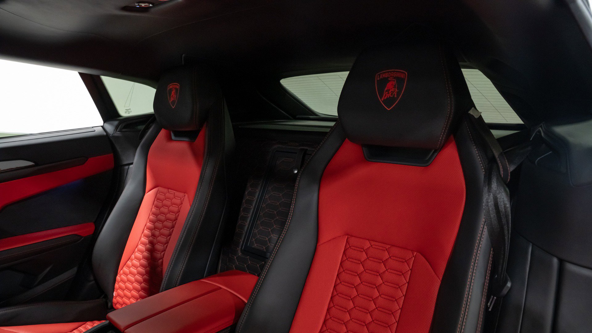 Used 2021 Lamborghini Urus AWD/4WD image 74