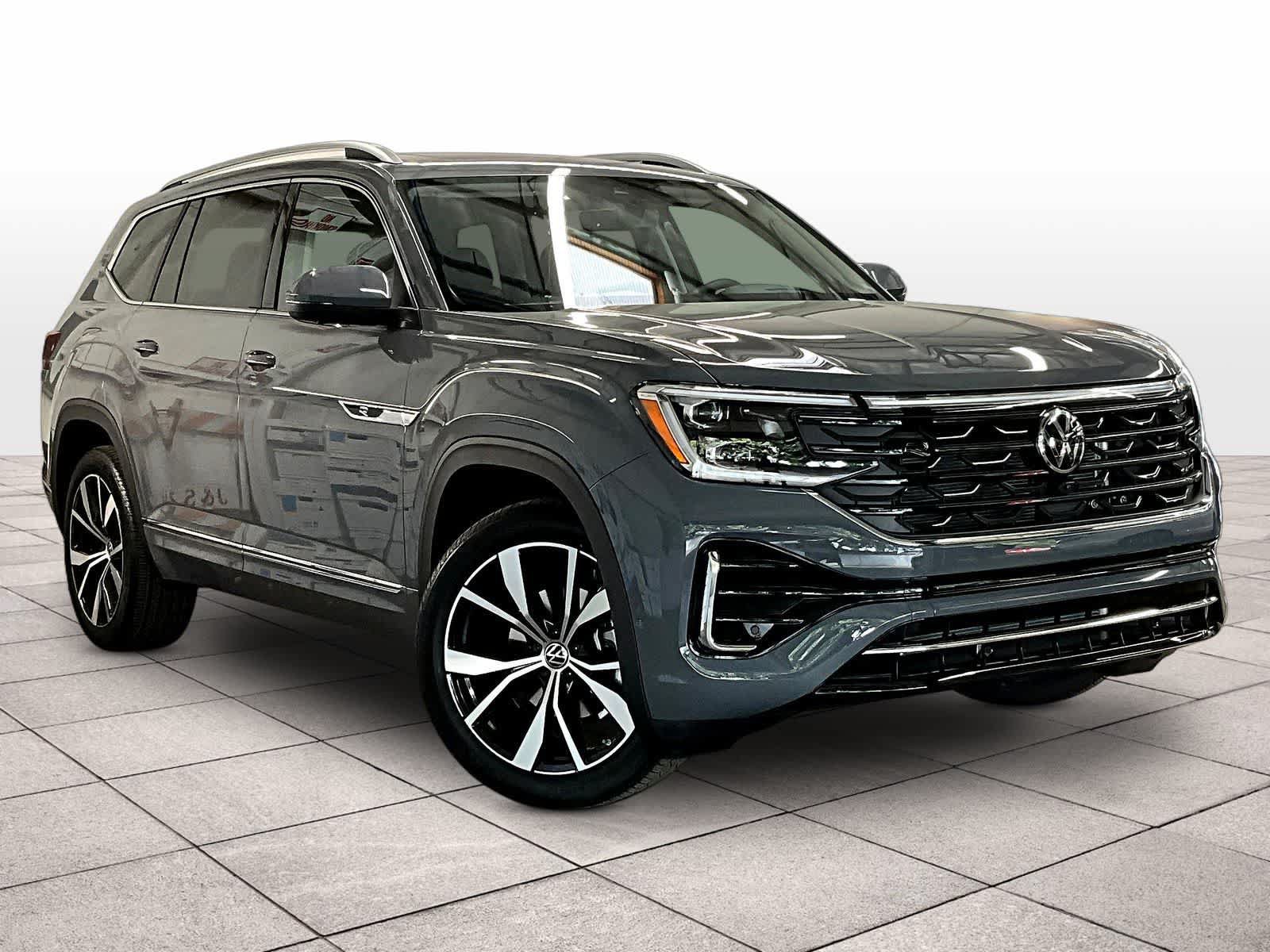 New 2026 Volkswagen Atlas SEL Premium R-Line AWD/4WD image 2