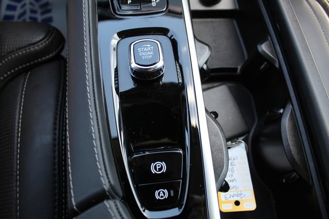 Certified 2024 Volvo XC90 T8 Ultimate w/ Protection Package Premier AWD/4WD image 28