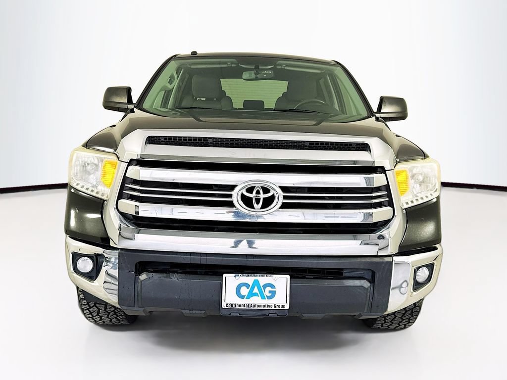 Used 2017 Toyota Tundra SR5 w/ SR5 Upgrade Package RWD image 2