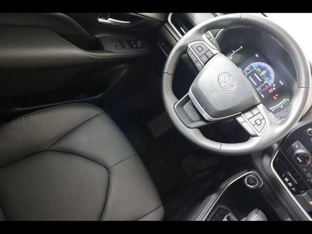 Used 2025 Toyota Grand Highlander XLE image 17