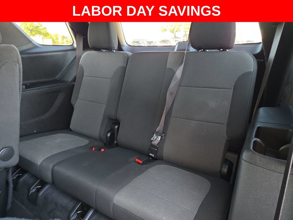 Used 2023 Chevrolet Traverse LT AWD/4WD image 15