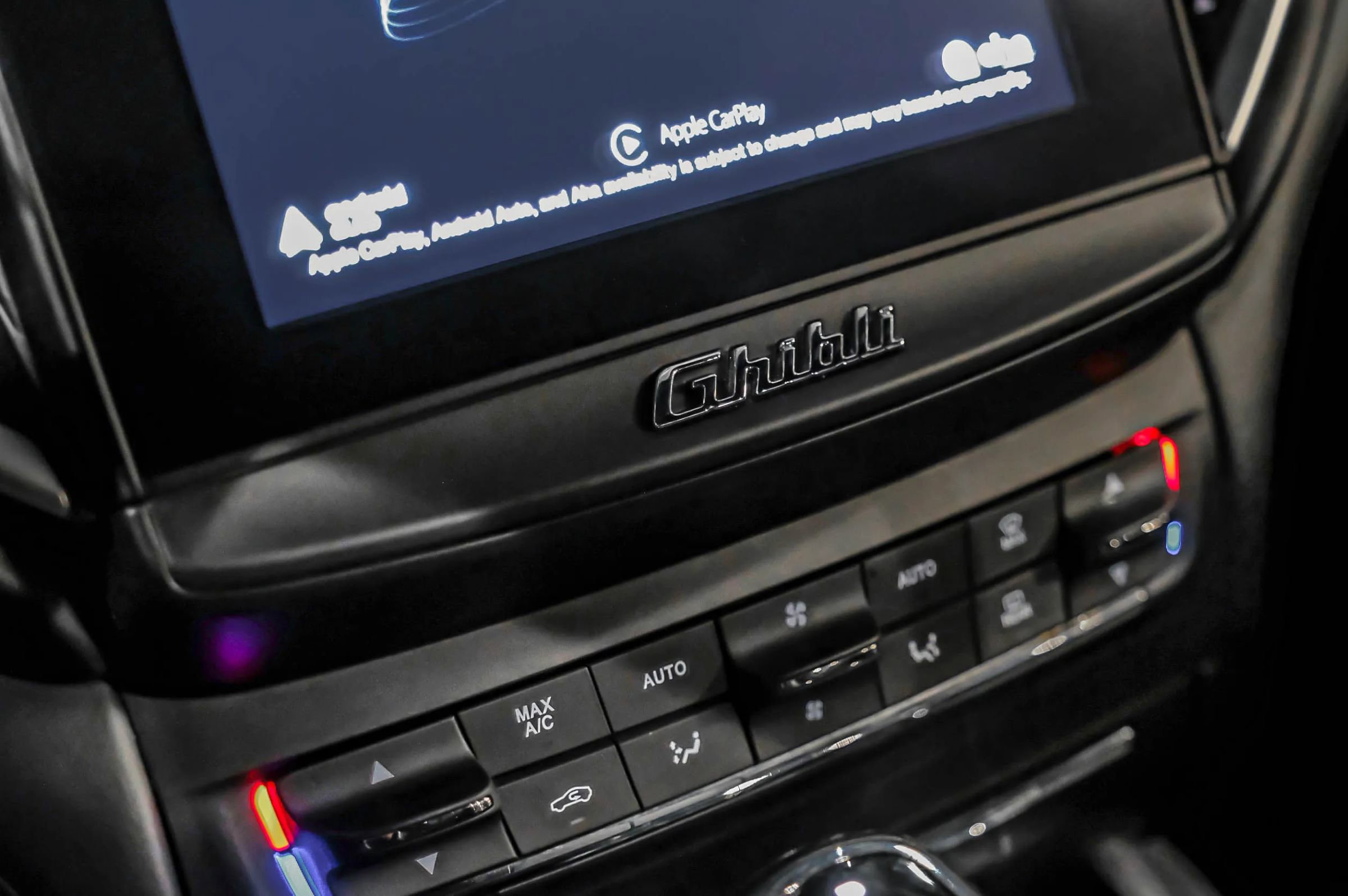 Used 2019 Maserati Ghibli S GranLusso AWD/4WD image 29