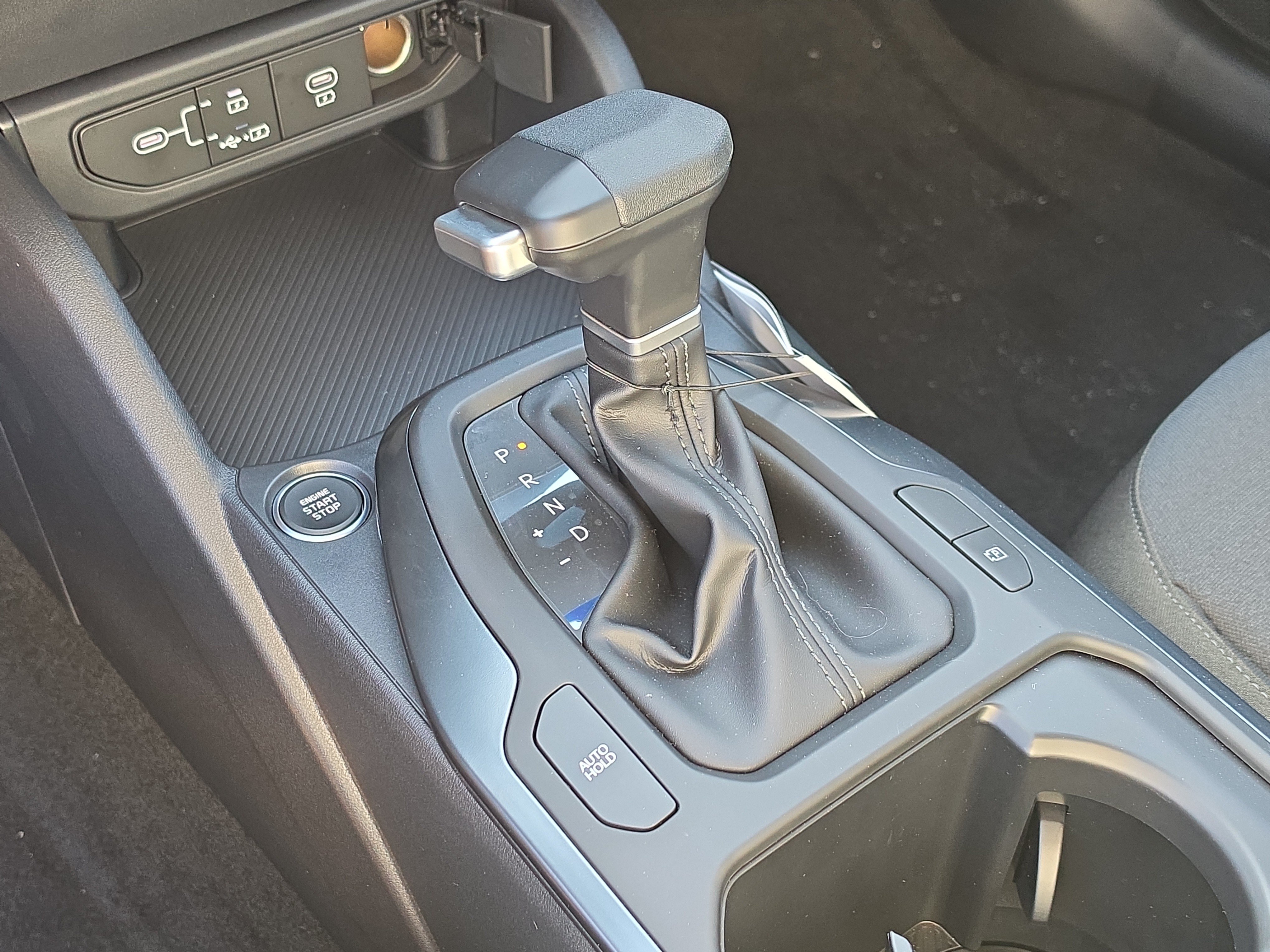 New 2026 Kia K4 FWD image 25