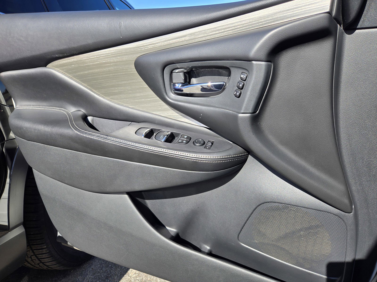 Used 2018 Nissan Murano SL w/ Midnight Edition Package image 26