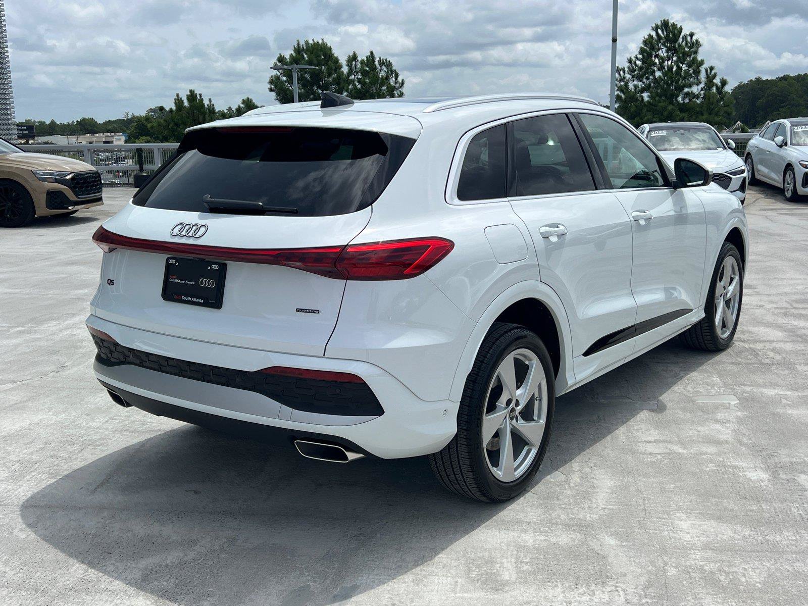 Certified 2025 Audi Q5 Premium w/ Premium Plus AWD/4WD image 5