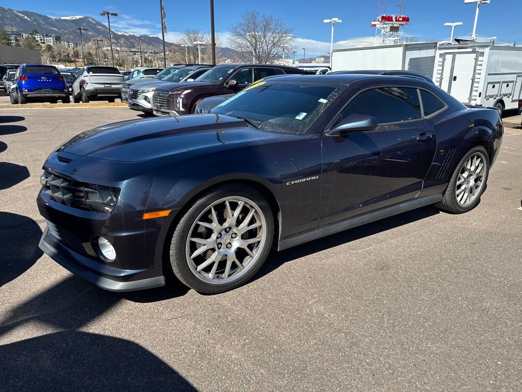 Used 2013 Chevrolet Camaro SS w/ Dusk Special Edition RWD image 3