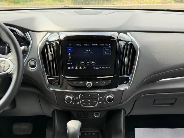 Used 2023 Chevrolet Traverse LT image 14