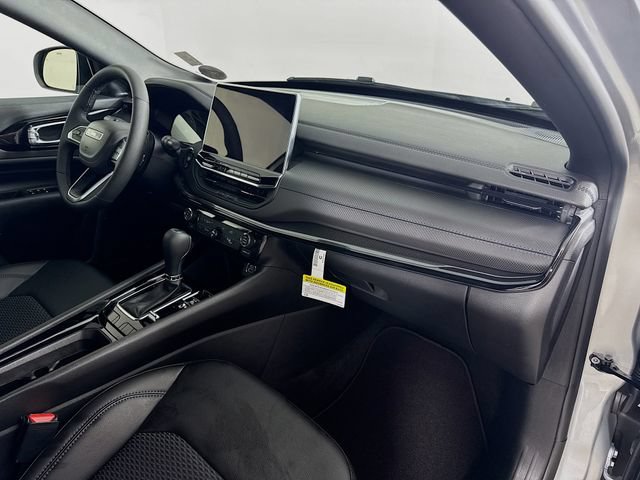 New 2026 Jeep Compass Latitude AWD/4WD image 28