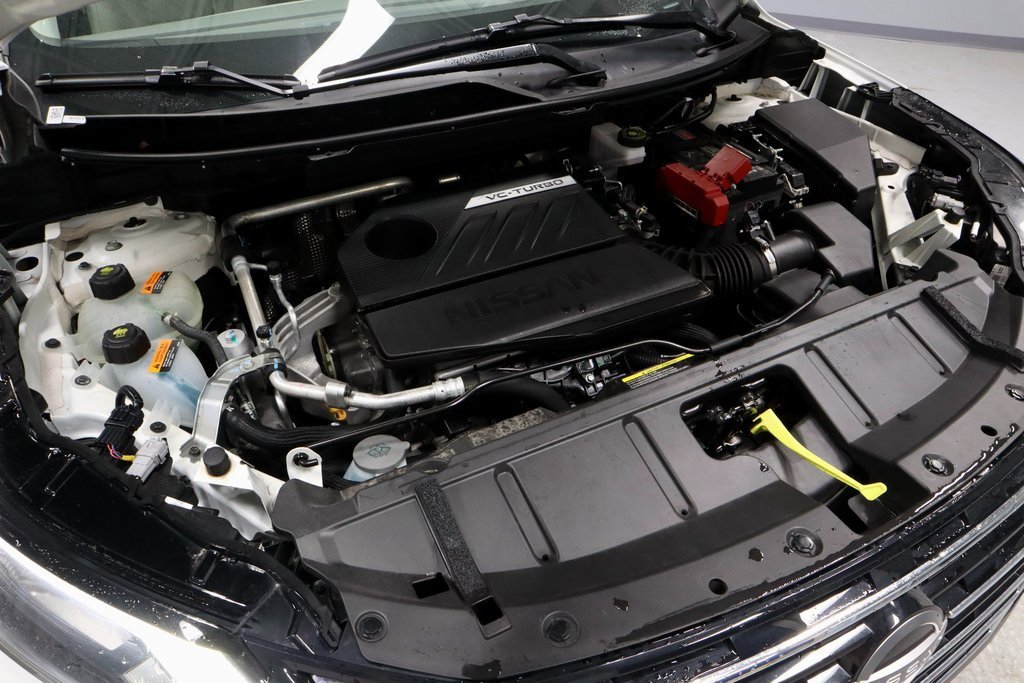 Certified 2025 Nissan Rogue SV image 16