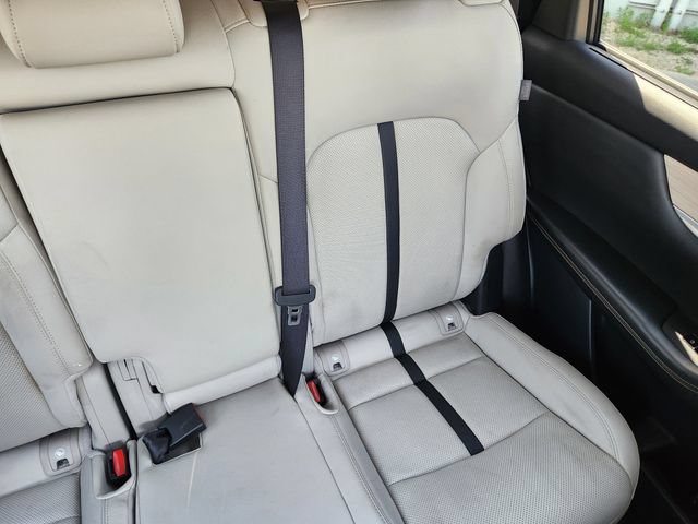 Used 2024 MAZDA CX-90 Plug-In Hybrid w/ Preferred AWD/4WD image 18