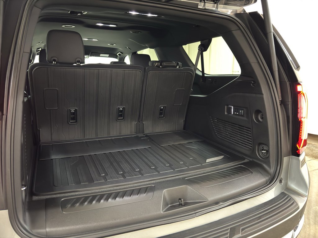 New 2026 GMC Yukon XL Elevation w/ LPO, Floor Liner Package image 9