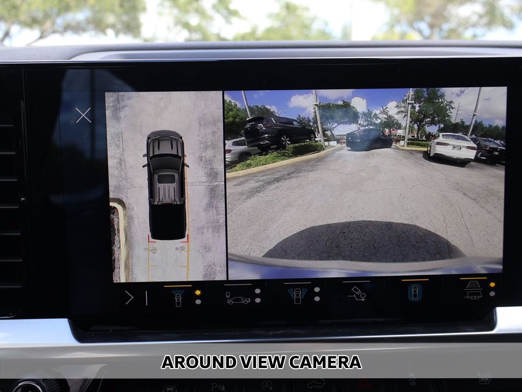 Used 2023 Chevrolet Silverado 1500 LTZ RWD image 4