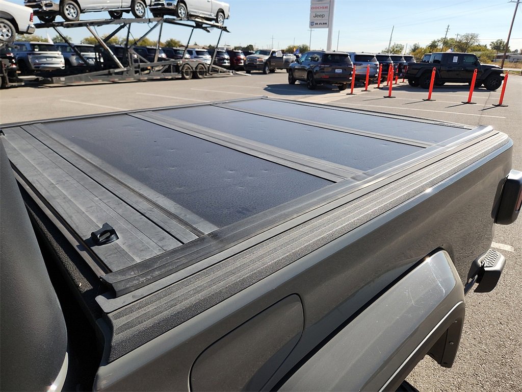 Used 2021 Jeep Gladiator Willys image 11