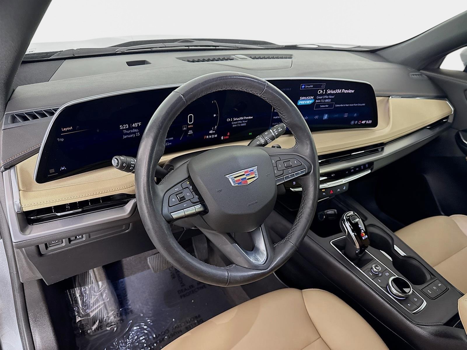 Used 2024 Cadillac XT4 Luxury w/ Cold Weather Package image 10