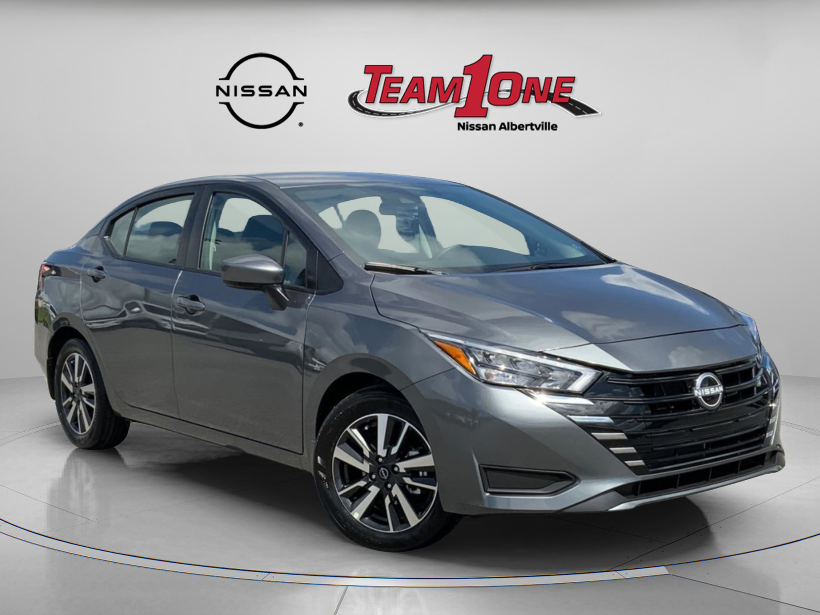 New 2025 Nissan Versa SV w/ Trunk Package