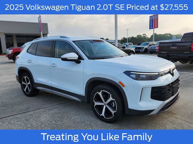 Used 2025 Volkswagen Tiguan SE