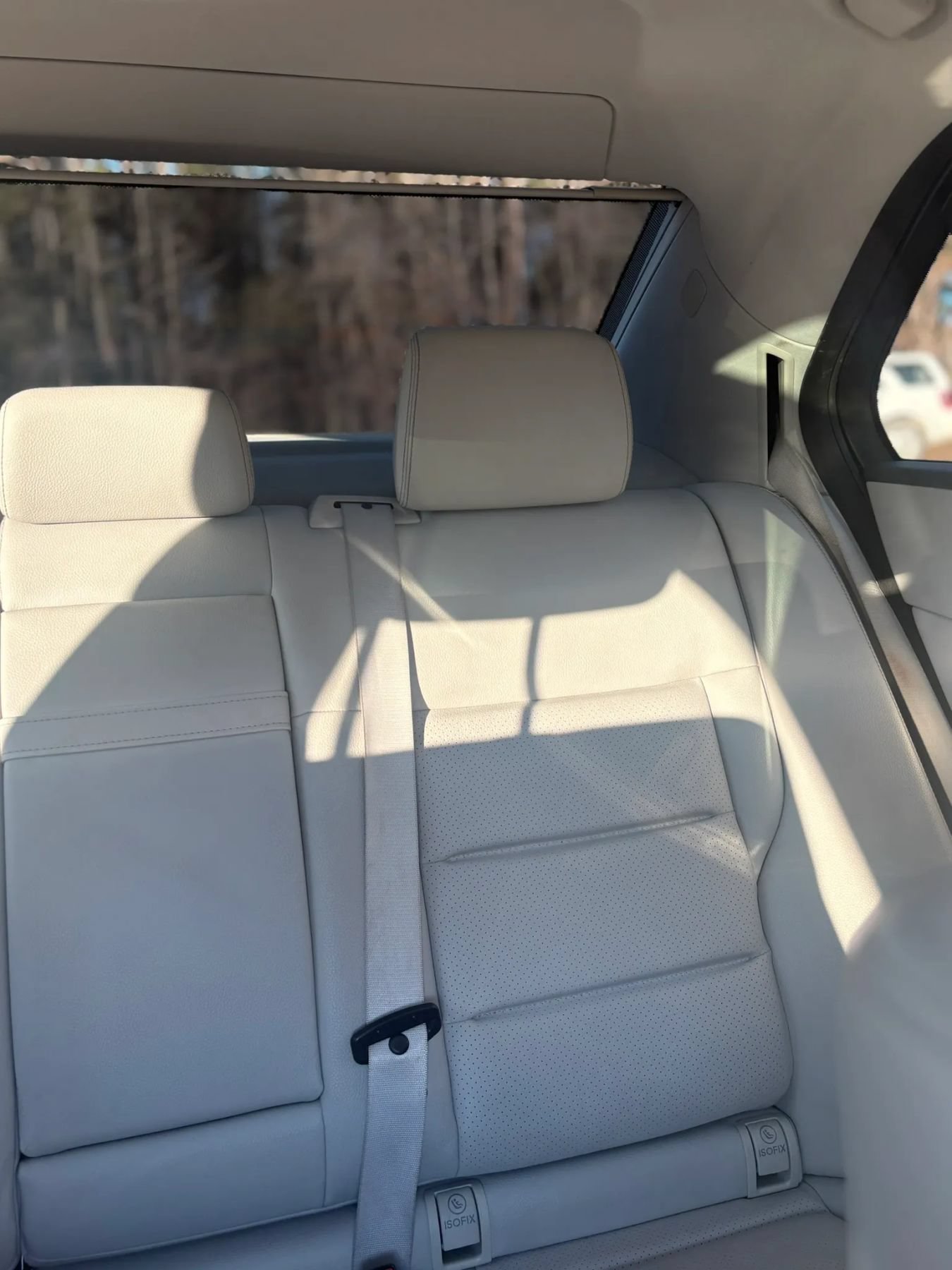 Used 2015 Mercedes-Benz E 350 4MATIC Sedan image 27