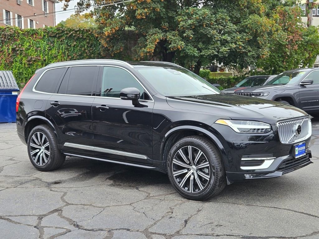 Used 2023 Volvo XC90 B6 Plus w/ Protection Package Premier image 7