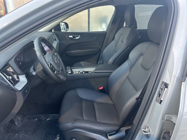Certified 2025 Volvo XC60 B5 Plus image 17
