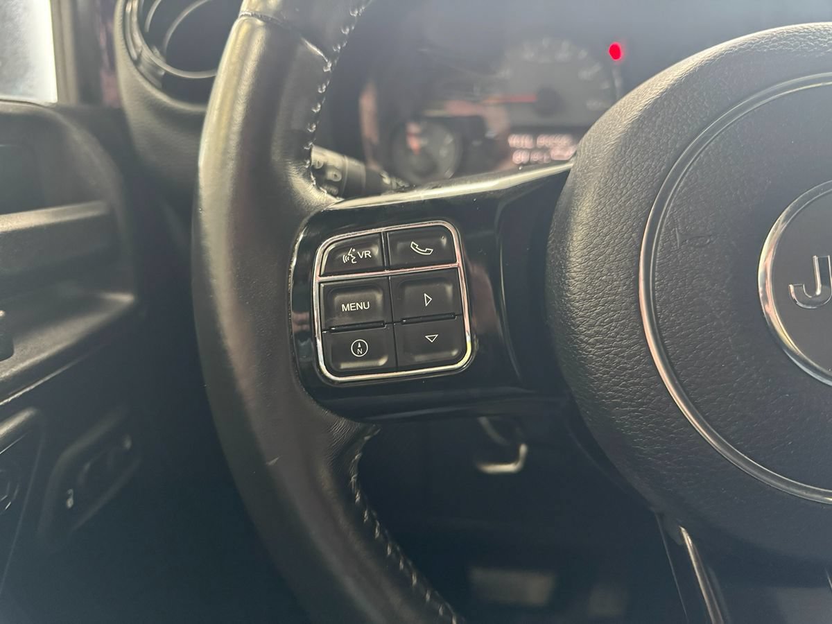 Used 2016 Jeep Wrangler Unlimited Sahara AWD/4WD image 38