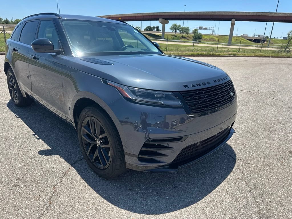 Used 2025 Land Rover Range Rover Velar Dynamic SE AWD/4WD image 7