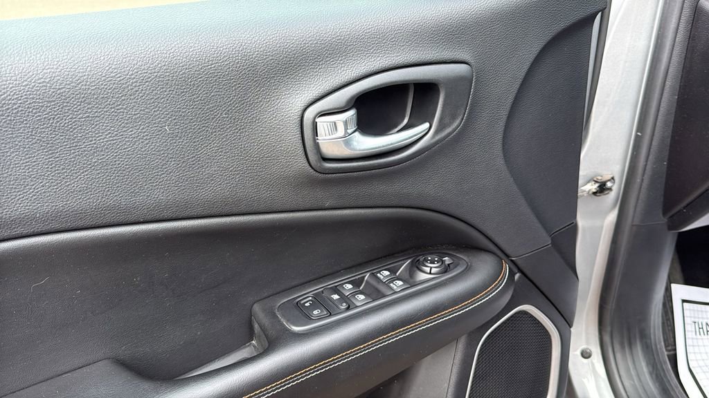 Used 2021 Jeep Compass Sport FWD image 18