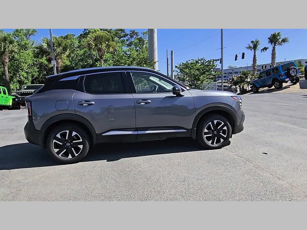 Used 2025 Nissan Kicks SR AWD/4WD image 34