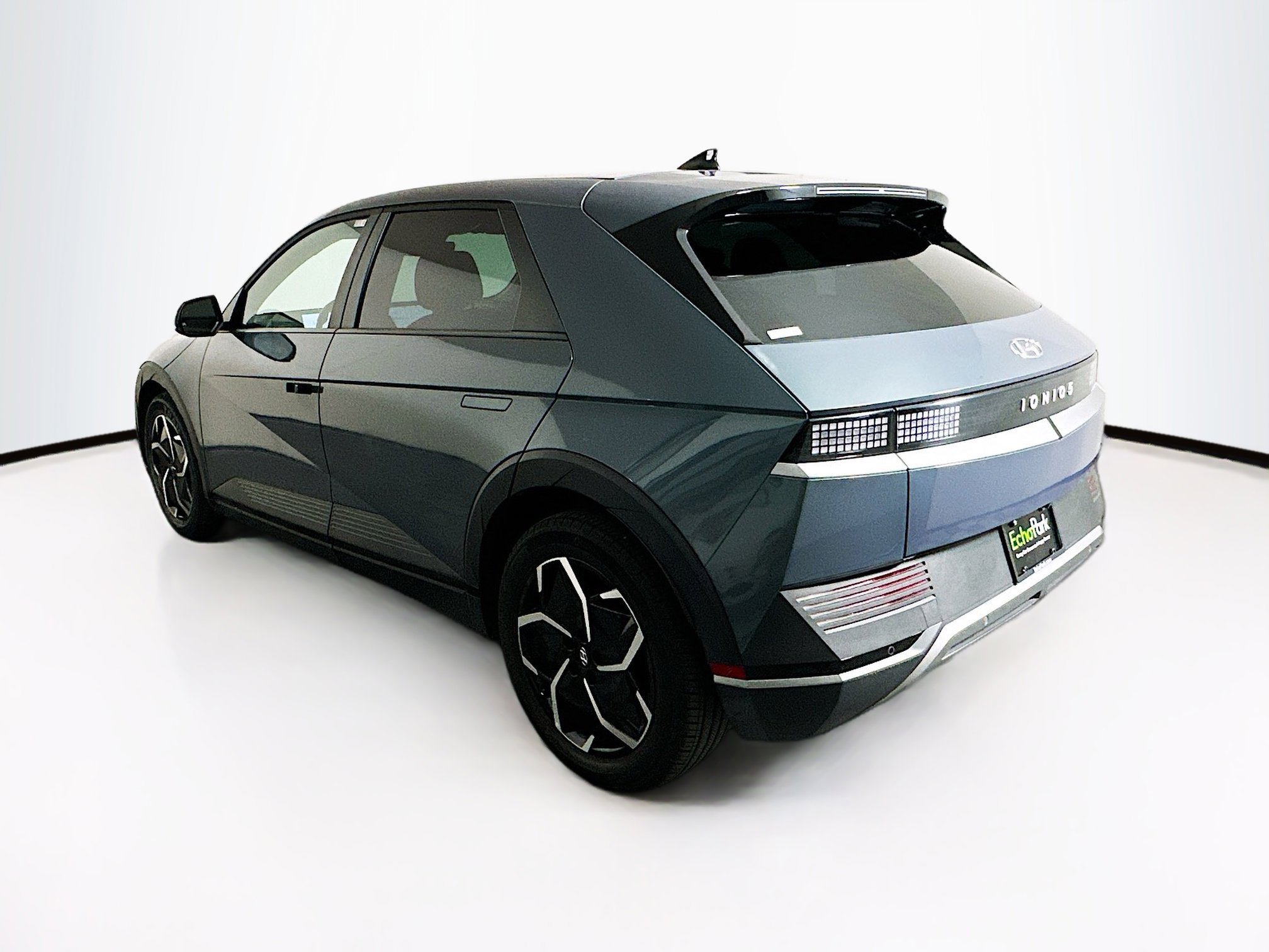 Used 2024 Hyundai Ioniq 5 SEL image 5