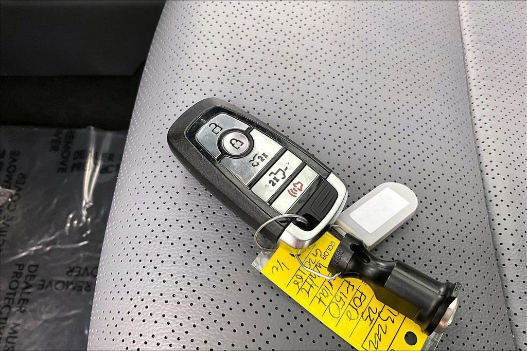 Used 2025 Ford F150 Lightning Lariat image 11