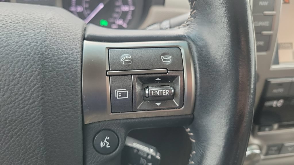 Used 2018 Lexus GX 460 Premium w/ Premium Package AWD/4WD image 22