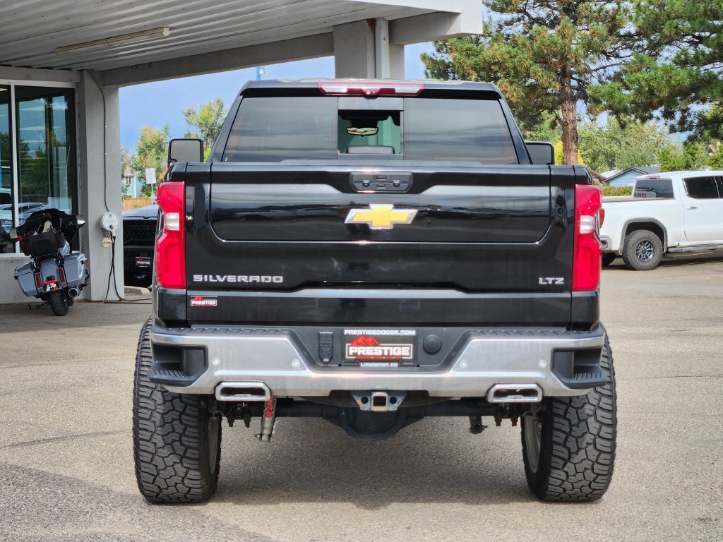 Used 2023 Chevrolet Silverado 1500 LTZ w/ LTZ Premium Package AWD/4WD image 11