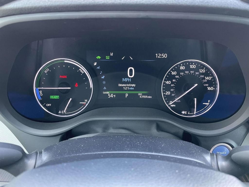 Used 2023 Toyota Sienna Limited image 34