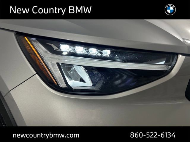 Used 2023 Volvo XC40 B5 Plus w/ Protection Package Premier AWD/4WD image 28