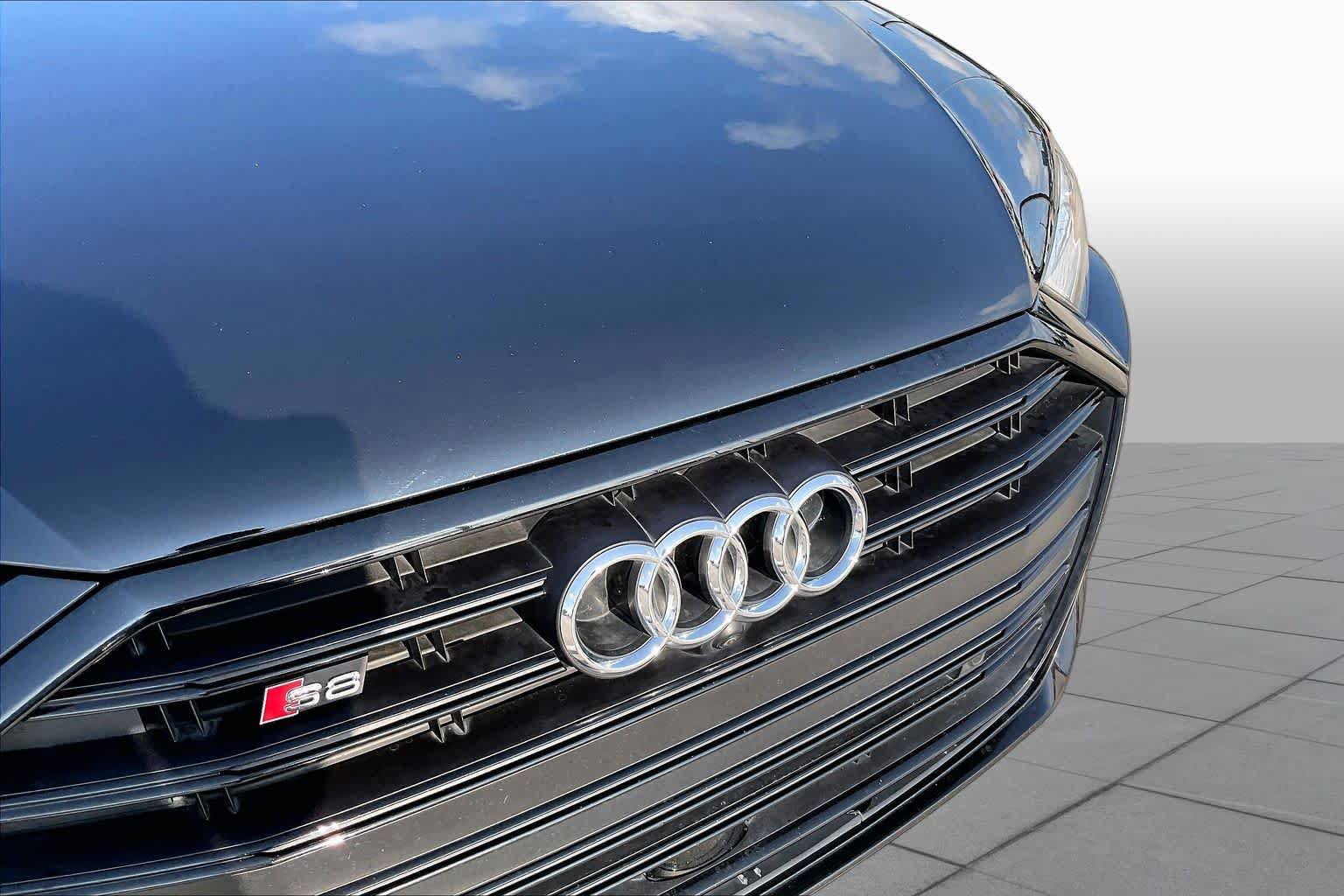 Used 2020 Audi S8 L w/ S8 Executive Package AWD/4WD image 30