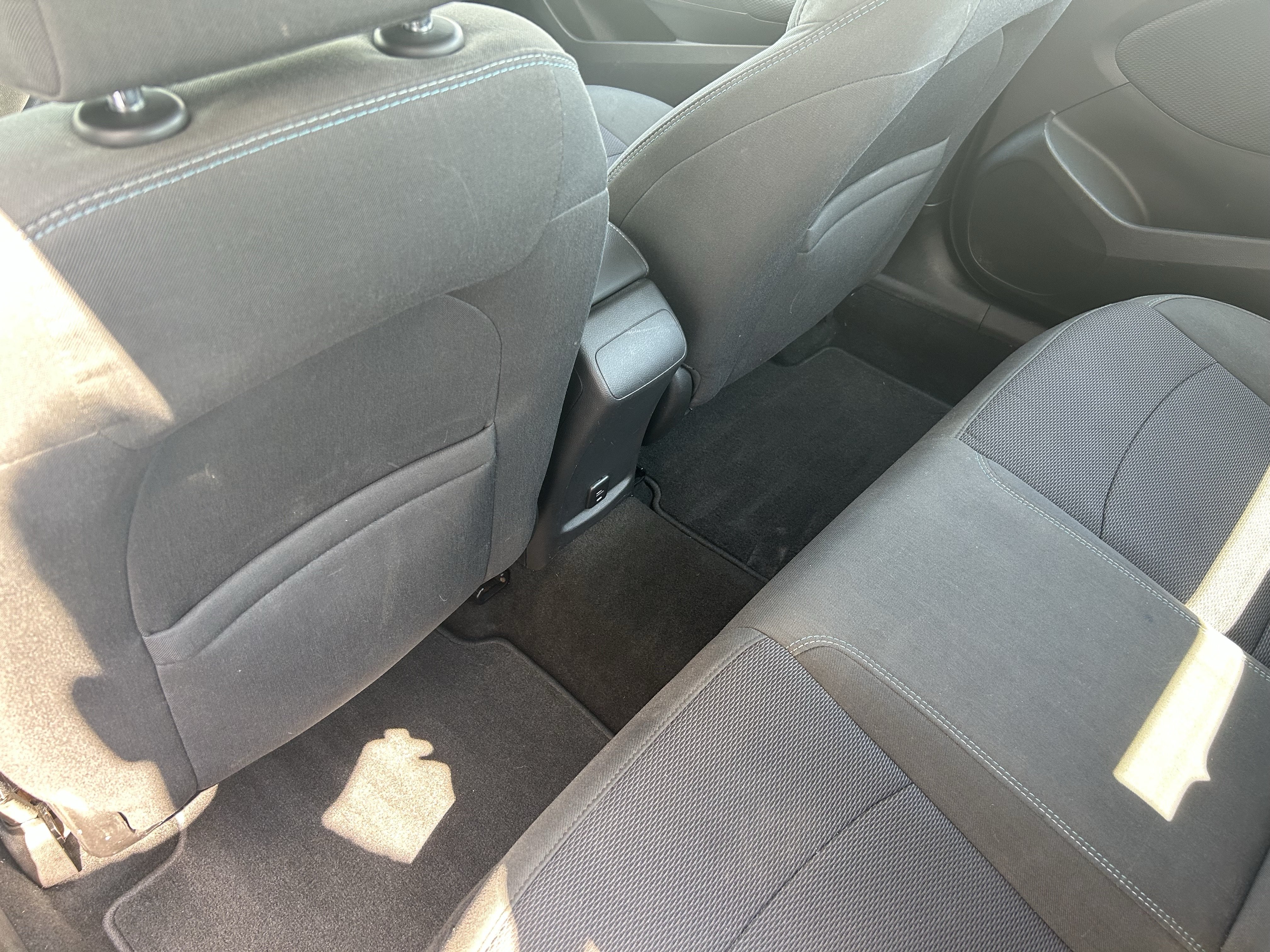 Used 2017 Chevrolet Cruze LT w/ Sun And Sound Package FWD image 21