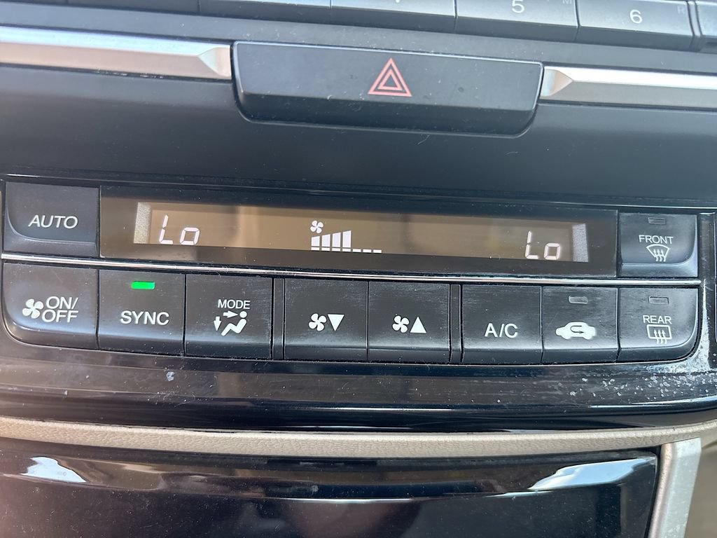 Used 2017 Honda Accord LX image 9