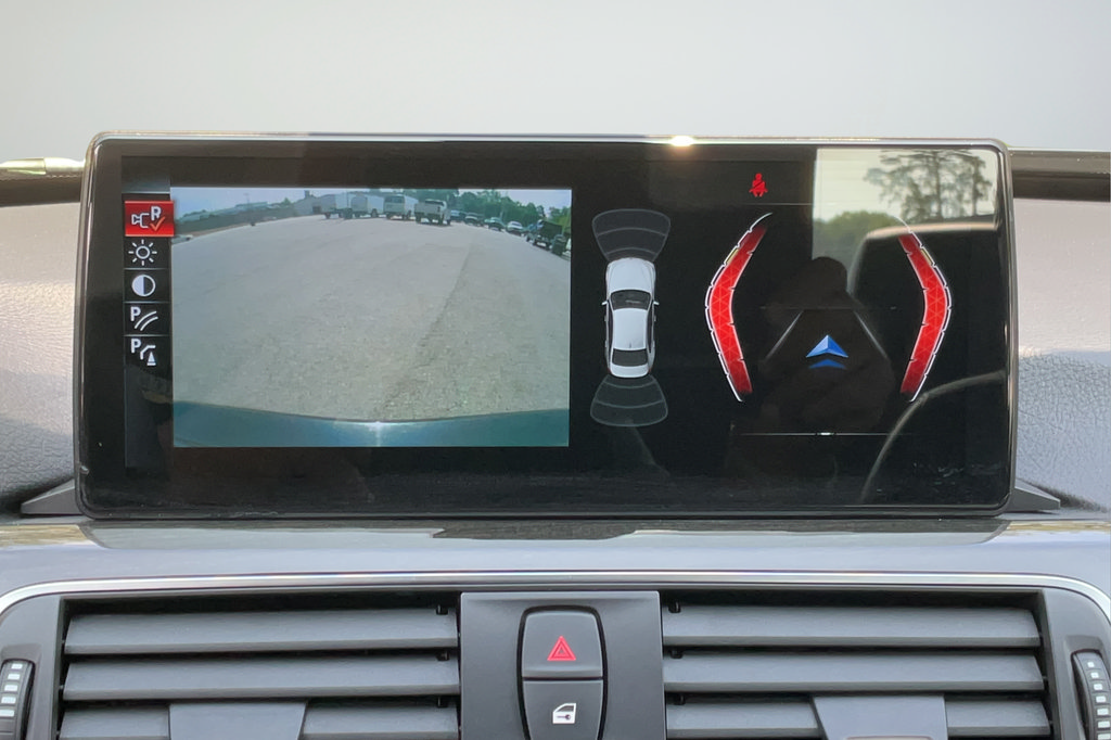 Used 2016 BMW 320i Sedan RWD image 24