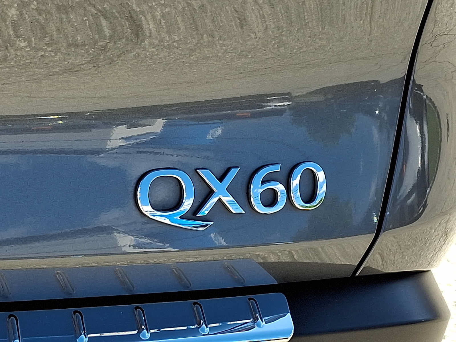 Used 2023 INFINITI QX60 Luxe w/ Vision Package AWD/4WD image 36