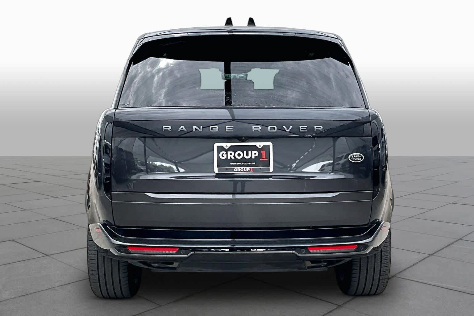 Used 2023 Land Rover Range Rover SE AWD/4WD image 5
