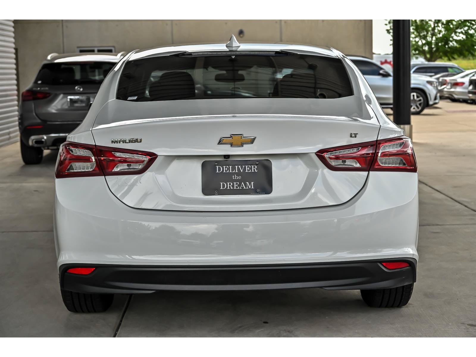 Used 2020 Chevrolet Malibu LT FWD image 7