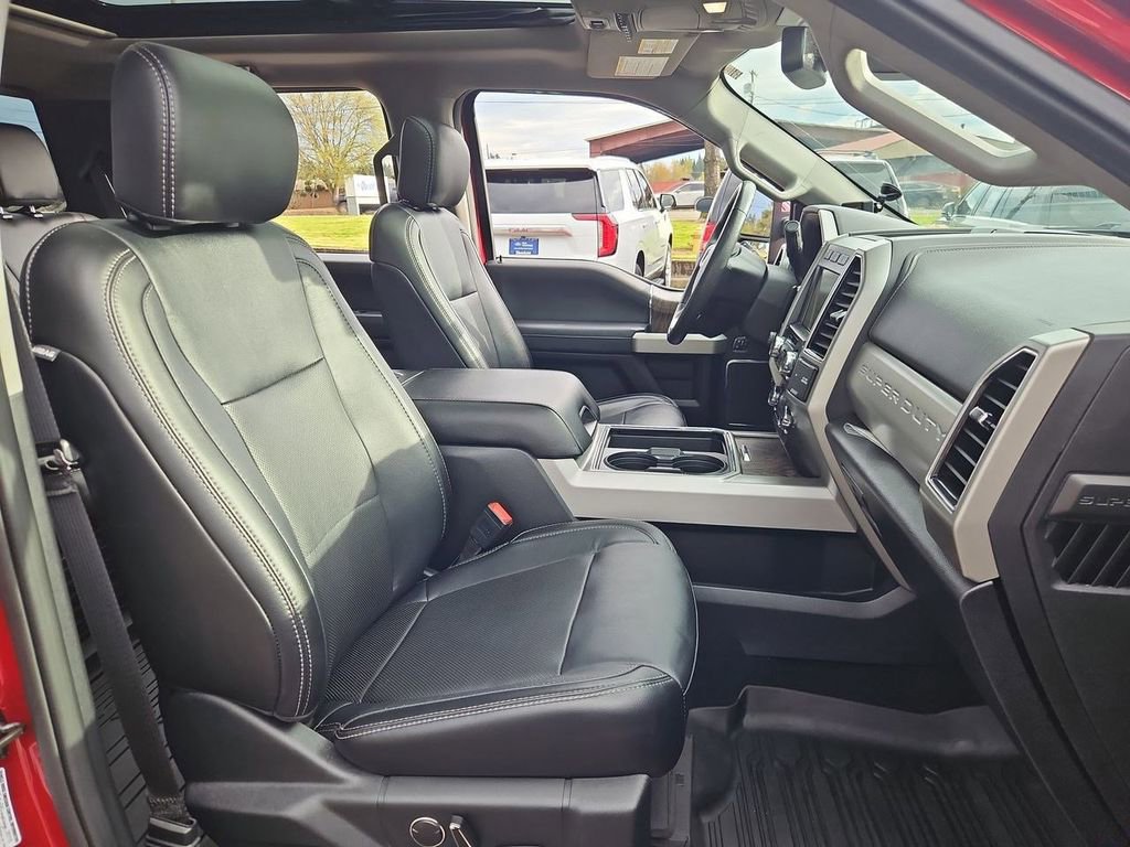 Certified 2019 Ford F350 Lariat w/ Lariat Ultimate Package image 32