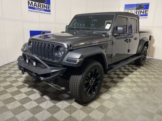 Used 2025 Jeep Gladiator Sport image 11