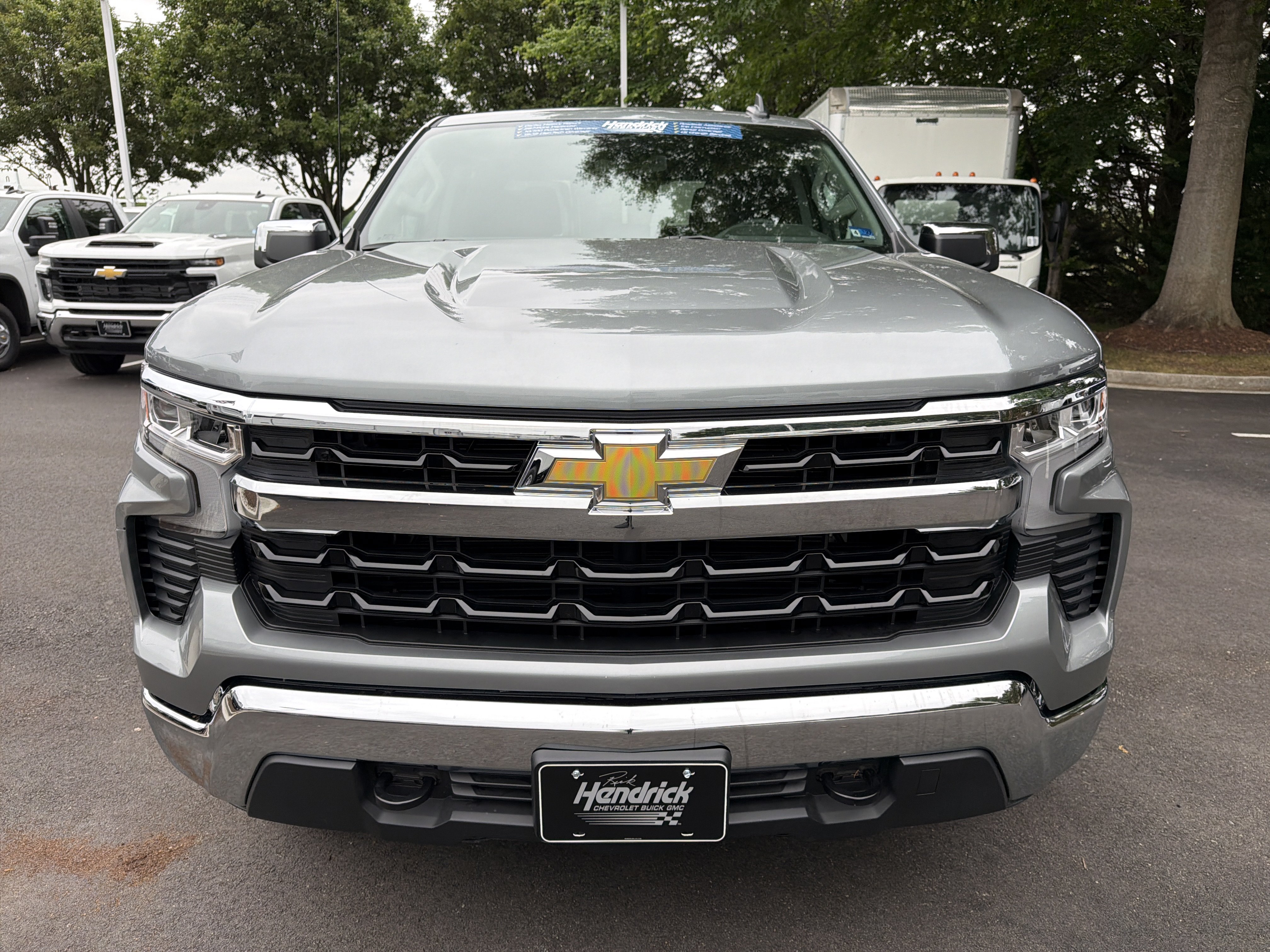 Used 2026 Chevrolet Silverado 1500 LT AWD/4WD image 3