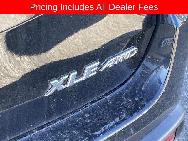 Used 2019 Toyota Highlander XLE AWD/4WD image 8