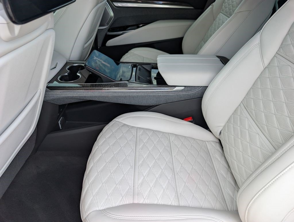 Certified 2025 Cadillac Escalade V AWD/4WD image 17