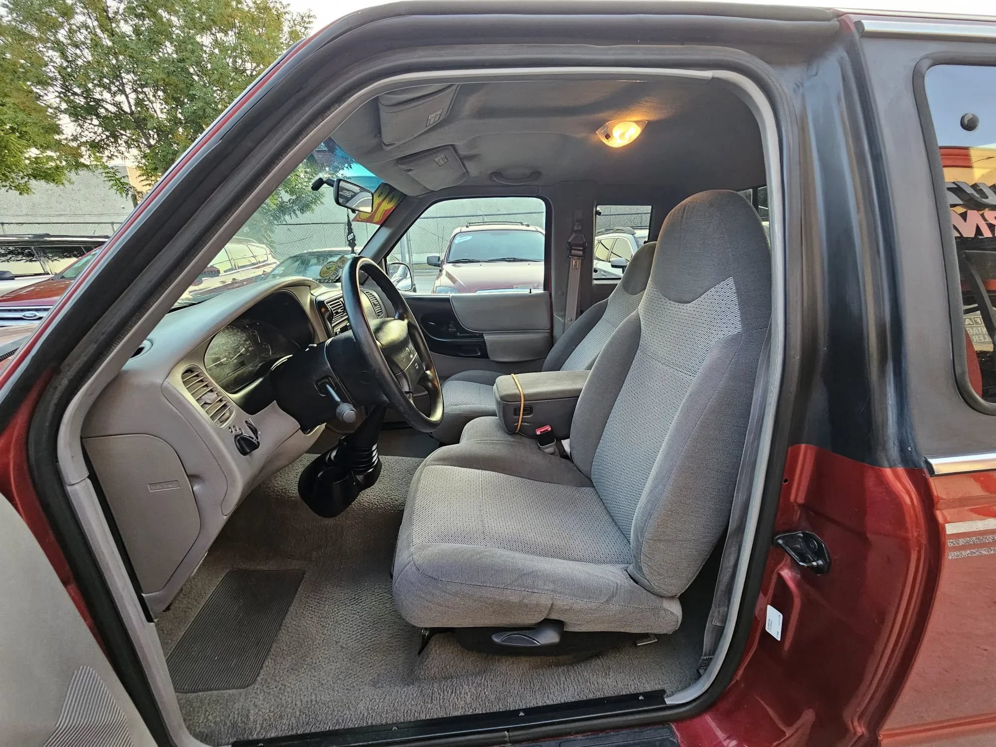 Used 1998 MAZDA B-Series Pickup 2WD Cab Plus B2500 image 18